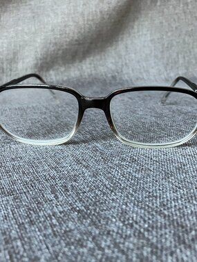 Marc Hunter 7781 Eyeglass Frames (Formally known as Woolrich Eyewear 7781)